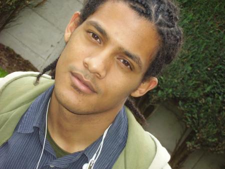 moi avant de couper tous mes cheveux